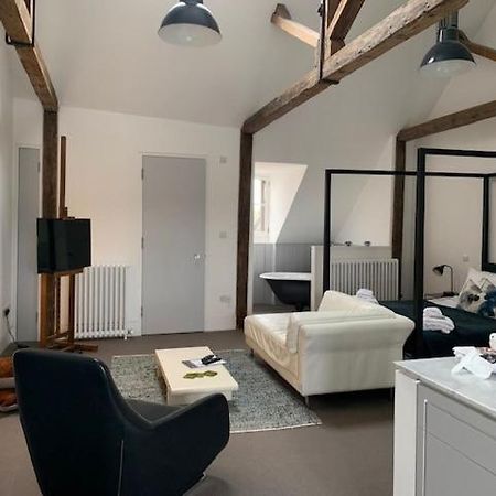 Montys Accommodation Льюїс Екстер'єр фото