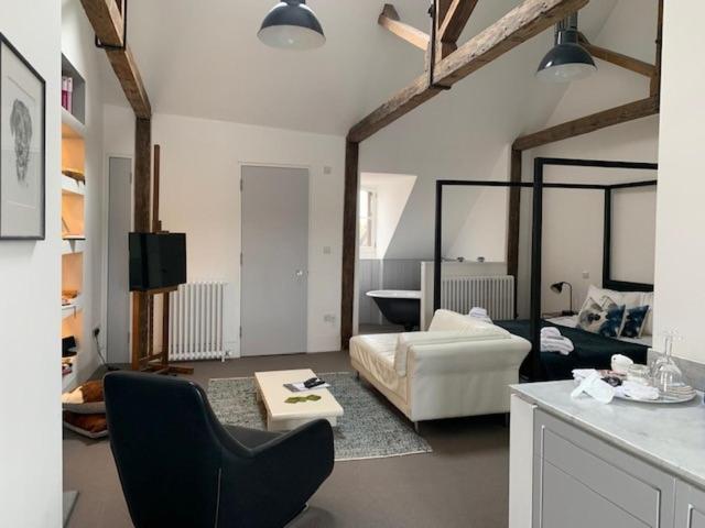 Montys Accommodation Льюїс Екстер'єр фото